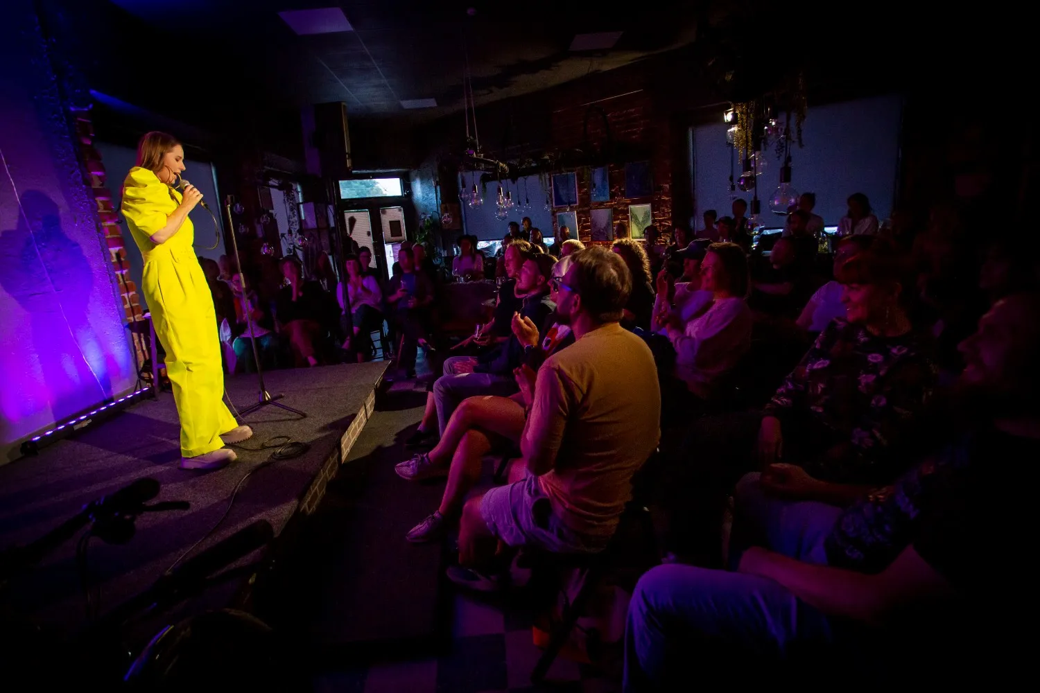 EASTERN COCKTAIL HOUR standup show Tallinn Fringe Festival Photo Anton Serdjukov